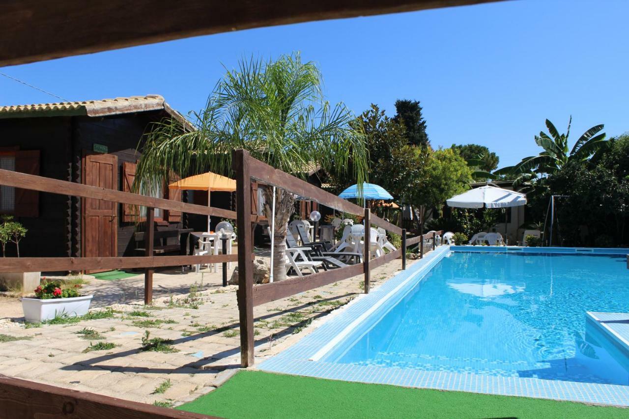 Hotel Bungalow Janet à Cassibile Extérieur photo